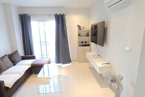 Apartamento de 1 dormitorio en Pattaya, Tailandia № 205955 - foto 3