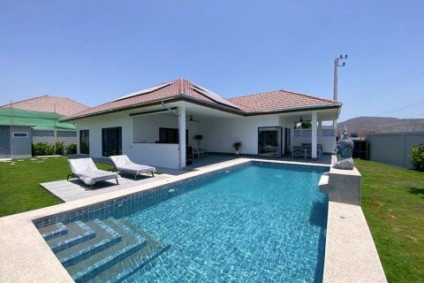 Casa de 3 dormitorios en Hua Hin, Tailandia № 173931 - foto 2
