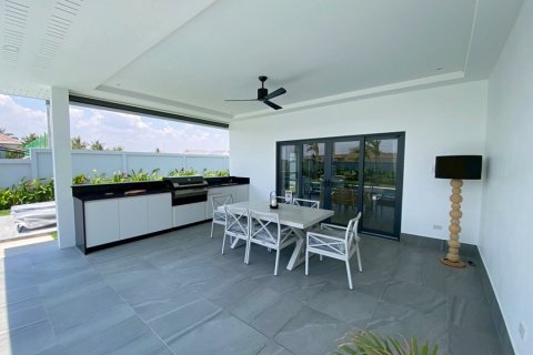 Casa de 3 dormitorios en Hua Hin, Tailandia № 173931 - foto 6