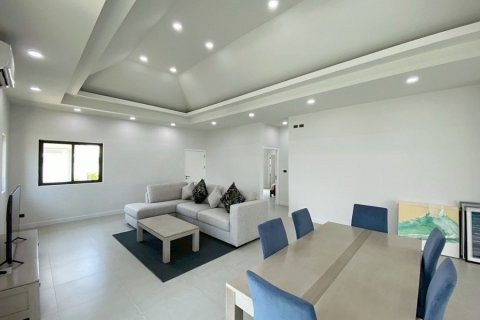 Casa de 3 dormitorios en Hua Hin, Tailandia № 173933 - foto 12