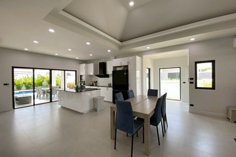 Casa de 3 dormitorios en Hua Hin, Tailandia № 173933 - foto 9