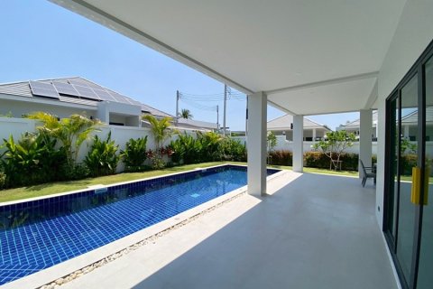 Casa de 3 dormitorios en Hua Hin, Tailandia № 173933 - foto 4