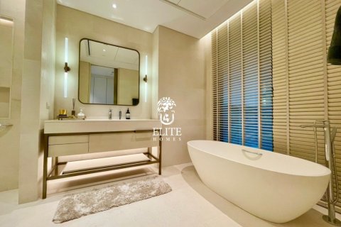 Condominio de 2 dormitorios en Pathum Wan, Bangkok, Tailandia № 133978 - foto 27