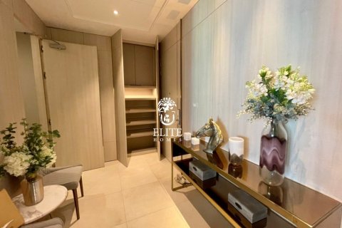 Condominio de 2 dormitorios en Pathum Wan, Bangkok, Tailandia № 133978 - foto 10