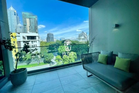 Condominio de 2 dormitorios en Pathum Wan, Bangkok, Tailandia № 133978 - foto 14