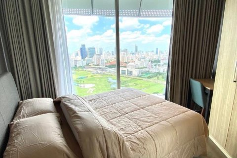 Condominio de 2 dormitorios en Pathum Wan, Bangkok, Tailandia № 133981 - foto 3
