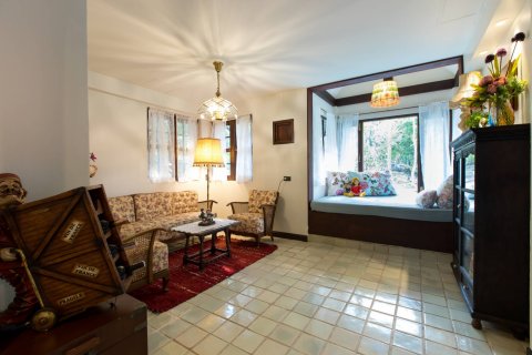 Chalet de 5 dormitorios en Mae Rim, Tailandia № 133977 - foto 13