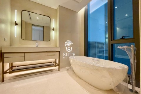 Condominio de 2 dormitorios en Pathum Wan, Bangkok, Tailandia № 133979 - foto 20