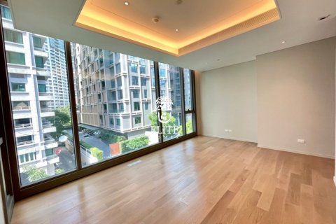 Condominio de 2 dormitorios en Pathum Wan, Bangkok, Tailandia № 133979 - foto 17