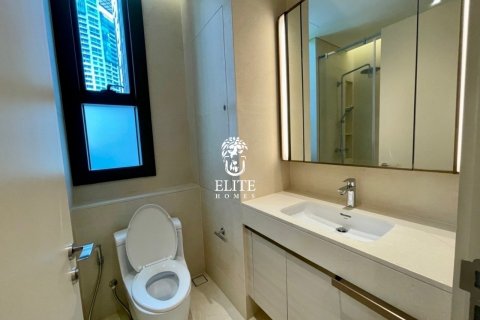 Condominio de 2 dormitorios en Pathum Wan, Bangkok, Tailandia № 133979 - foto 24