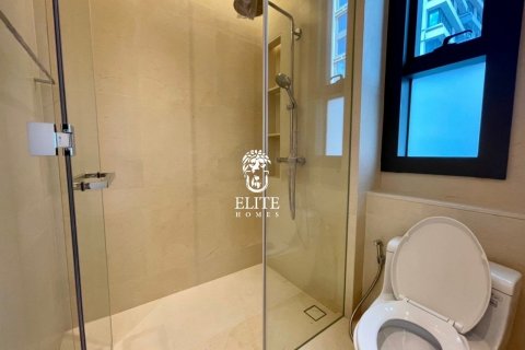 Condominio de 2 dormitorios en Pathum Wan, Bangkok, Tailandia № 133979 - foto 26