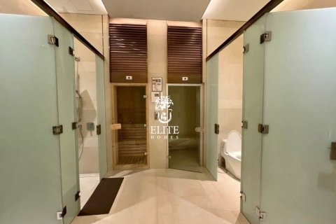 Condominio de 2 dormitorios en Pathum Wan, Bangkok, Tailandia № 133979 - foto 30