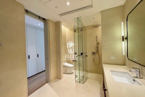 Condominio de 2 dormitorios en Pathum Wan, Bangkok, Tailandia № 133979 - foto 18