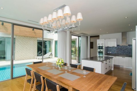Casa de 6 dormitorios en Phuket, Tailandia № 66722 - foto 4