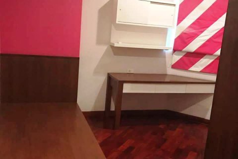Condominio de 3 dormitorios en Bangkok, Tailandia № 66725 - foto 11