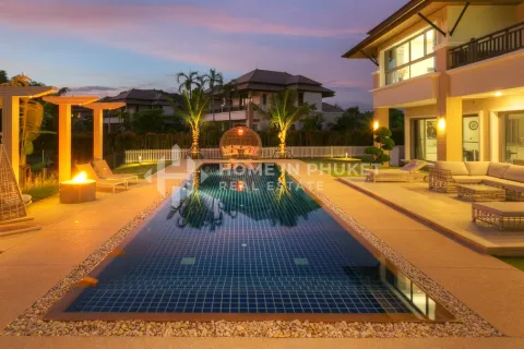 Casa de 4 dormitorios en Phuket, Tailandia № 209615 - foto 3