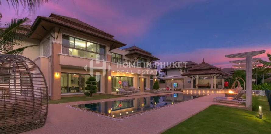 Casa de 4 dormitorios en Phuket, Tailandia № 209615