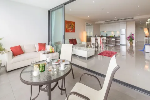 Condo in Phuket, Thailand, 1 bedroom № 209611 - photo 3