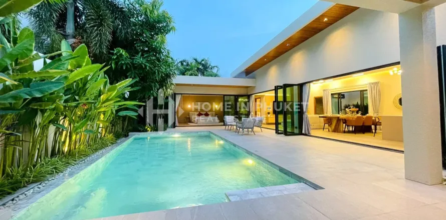 Casa de 3 dormitorios en Phuket, Tailandia № 209614