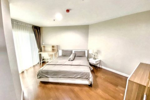 Dúplex de 3 dormitorios en Bangkok, Tailandia № 119034 - foto 6