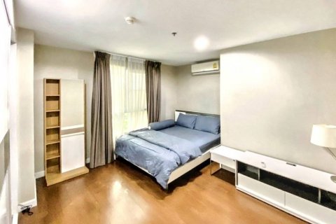 Dúplex de 3 dormitorios en Bangkok, Tailandia № 119034 - foto 4