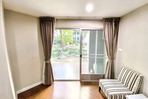 Dúplex de 3 dormitorios en Bangkok, Tailandia № 119034 - foto 3