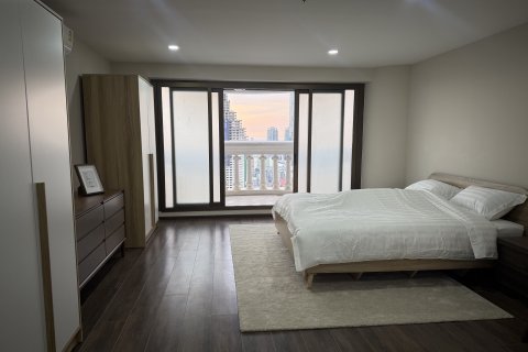 Studio in the Condo in Bang Rak, Bangkok, Thailand № 159046 - Foto 3