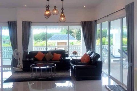 Villa in Hua Hin, Thailand 3 Schlafzimmer № 169794 - Foto 3