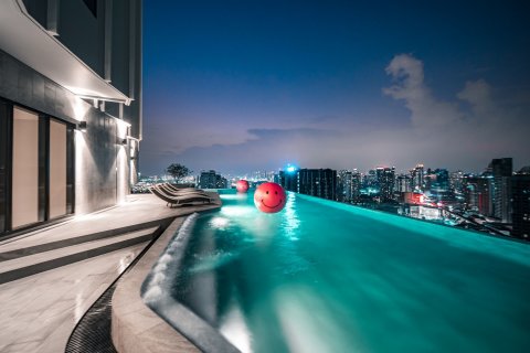 Estudio en el condominio en Khlong Toei, Bangkok, Tailandia № 137231 - foto 2
