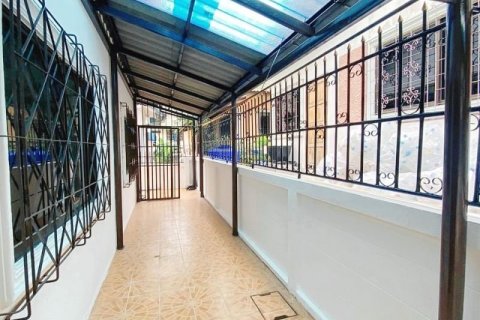 Casa de 2 dormitorios en Pattaya, Tailandia № 157779 - foto 20