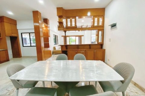 Casa de 2 dormitorios en Pattaya, Tailandia № 157779 - foto 16