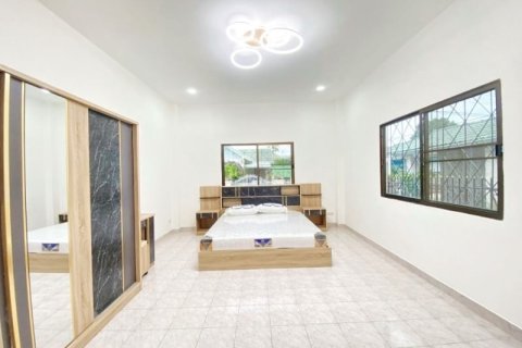 Casa de 2 dormitorios en Pattaya, Tailandia № 157779 - foto 9
