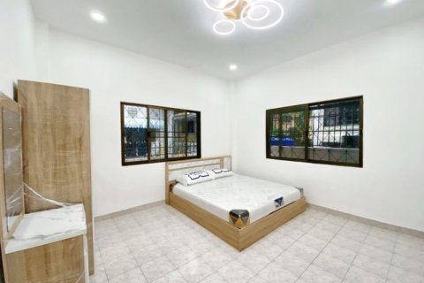 Casa de 2 dormitorios en Pattaya, Tailandia № 157779 - foto 12