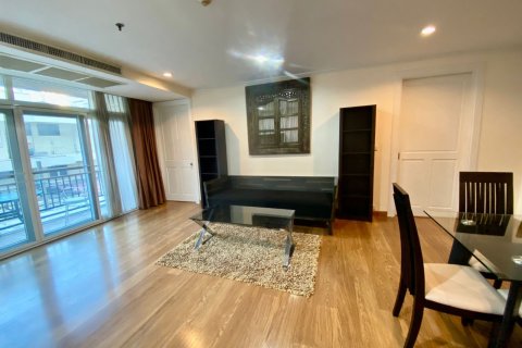 Condo in Bangkok, Thailand, 3 bedrooms № 157782 - photo 2