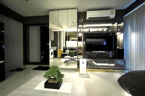 Condominio de 1 dormitorio en Bangkok, Tailandia № 157627 - foto 2
