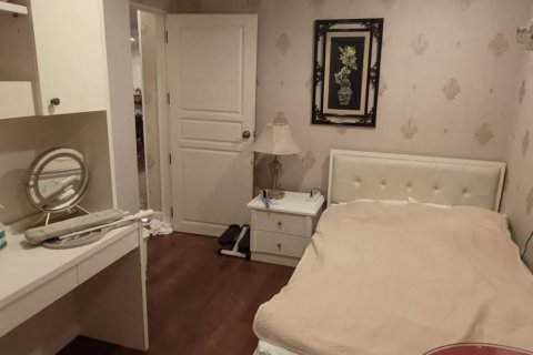 Condominio de 3 dormitorios en Bangkok, Tailandia № 144510 - foto 8
