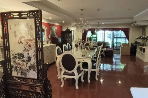 Condominio de 3 dormitorios en Bangkok, Tailandia № 144510 - foto 2