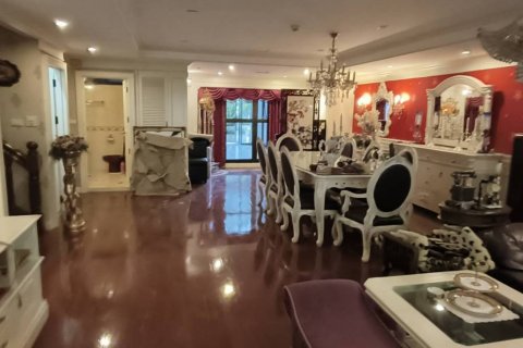 Condo in Bangkok, Thailand, 3 bedrooms № 144510