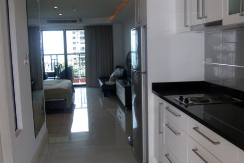 Estudio en el condominio en Pattaya, Tailandia № 204425 - foto 2