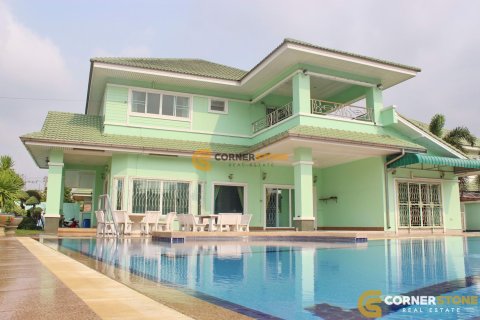 Studio in Bang Lamung, Thailand № 168050