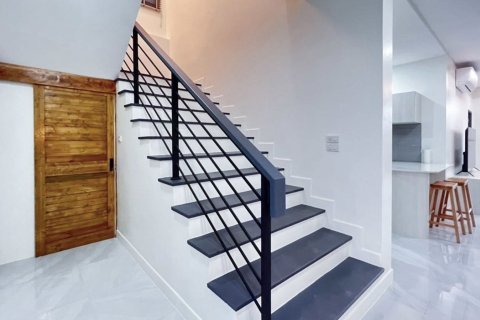 Casa de 3 dormitorios en Chiang Mai, Tailandia № 133459 - foto 14