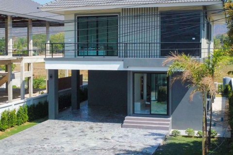 Casa de 3 dormitorios en Chiang Mai, Tailandia № 133459 - foto 4