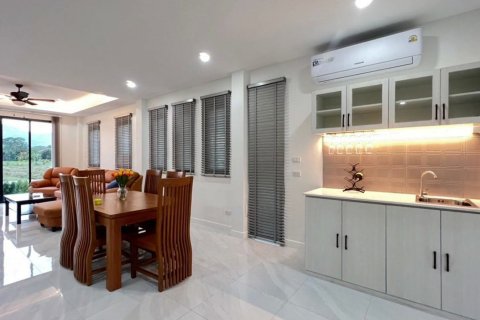 Casa de 3 dormitorios en Chiang Mai, Tailandia № 133459 - foto 6