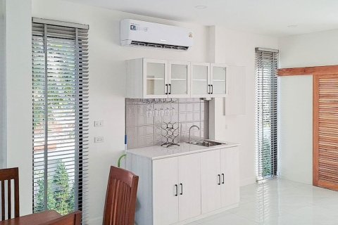 Casa de 3 dormitorios en Chiang Mai, Tailandia № 133459 - foto 12