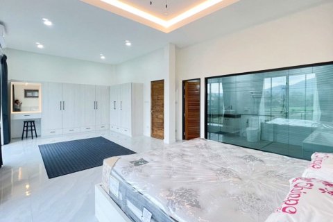 Casa de 3 dormitorios en Chiang Mai, Tailandia № 133459 - foto 15