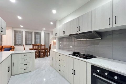Casa de 3 dormitorios en Chiang Mai, Tailandia № 133459 - foto 7