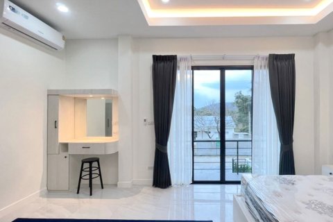 Casa de 3 dormitorios en Chiang Mai, Tailandia № 133459 - foto 21