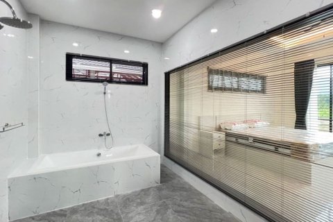 Casa de 3 dormitorios en Chiang Mai, Tailandia № 133459 - foto 17
