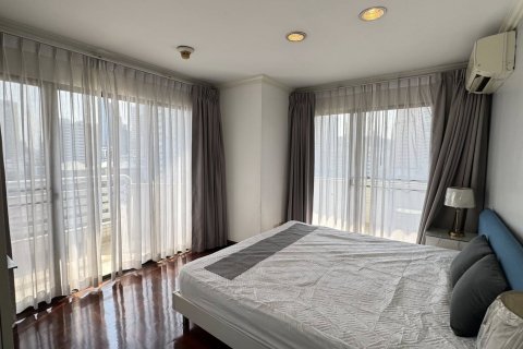 Condominio de 3 dormitorios en Bangkok, Tailandia № 172612 - foto 10