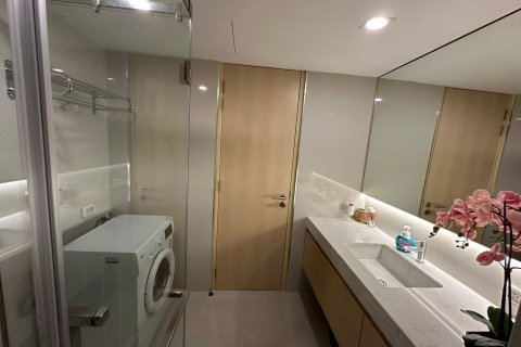 Condominio de 4 dormitorios en Bangkok, Tailandia № 172611 - foto 8